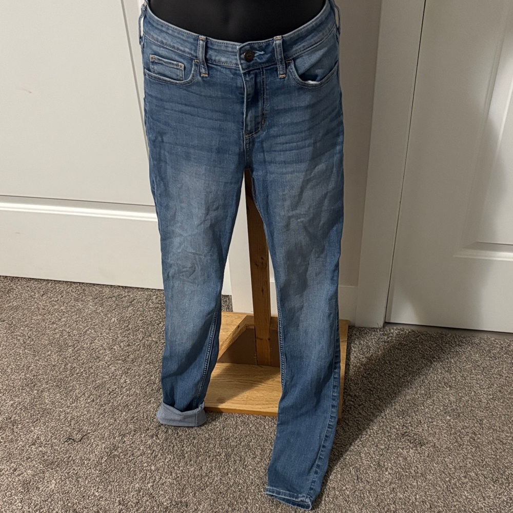 2/$20 Hollister High Rise Super Skinny Jeans